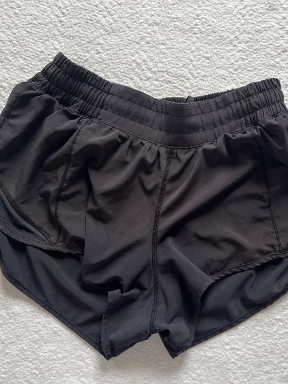 Lululemon Hotty Hot Low Rise Lined Short Black Womens Size 6